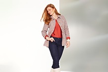 Frau mit Winterjacke